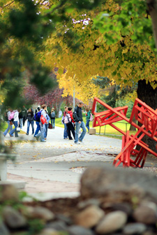 photo of the MSUB campus near the library and LA building