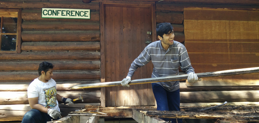 International students volunteering at Camp on the Boulder
