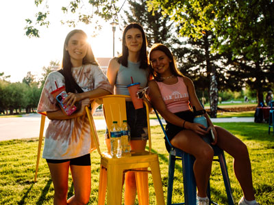 MSUB students during BBQ