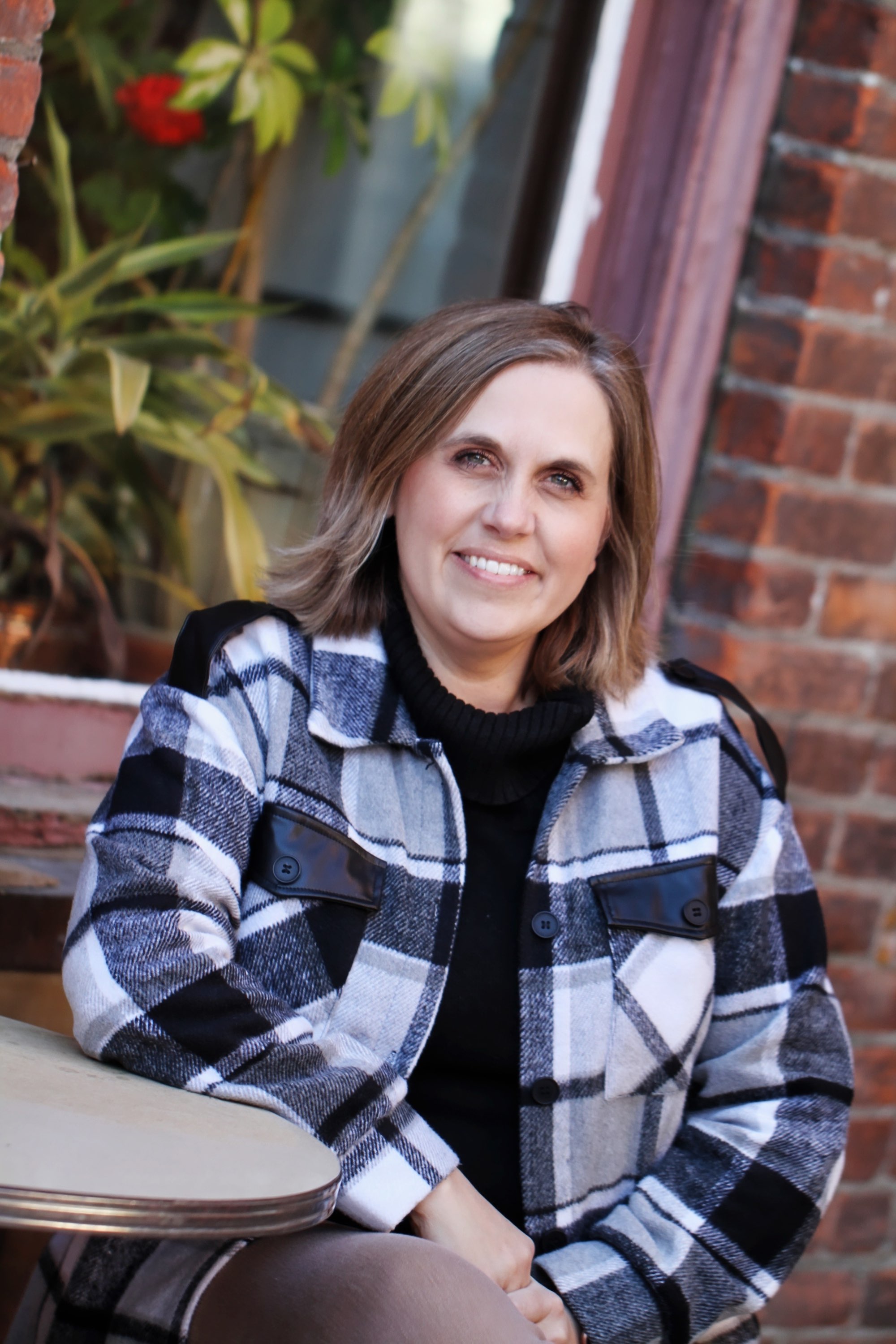 Kim Lorengo photo Kim Lorengo headshot photo