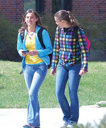 students on the MSUB university campus