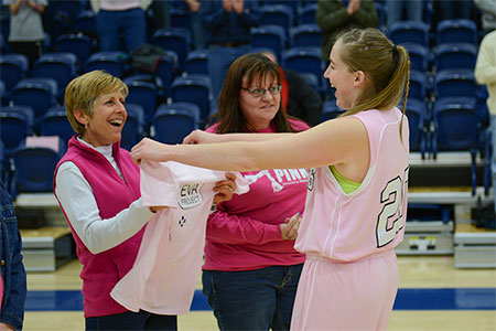 YellowJacket Basketball player Alisha Breen