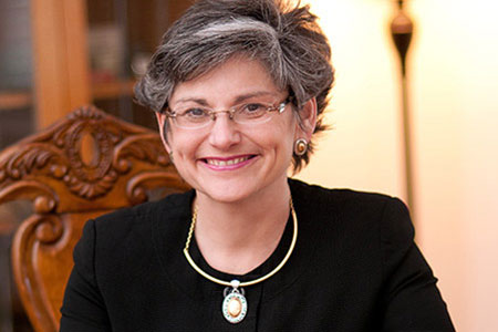 Dr. Waded Cruzado